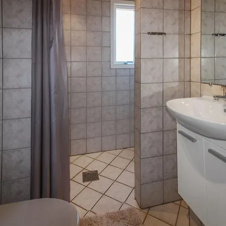 Prázdninový dům Maureen - 10-5km From The Sea By Interhome *