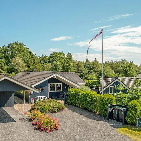 Maureen - 10-5km From The Sea By Interhome *