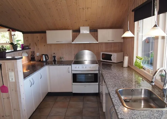 Maureen - 10-5km From The Sea By Interhome *